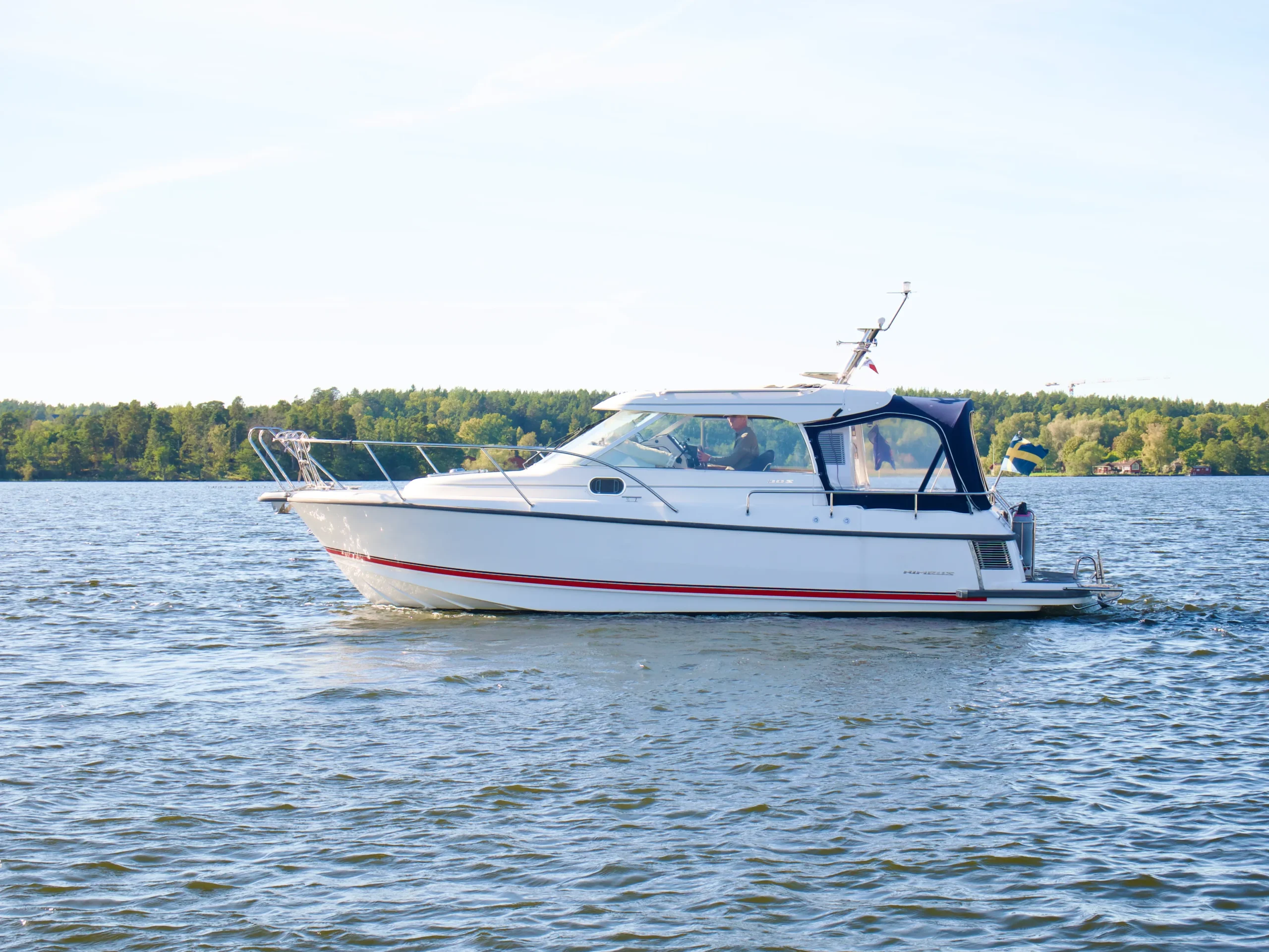Boat image 3