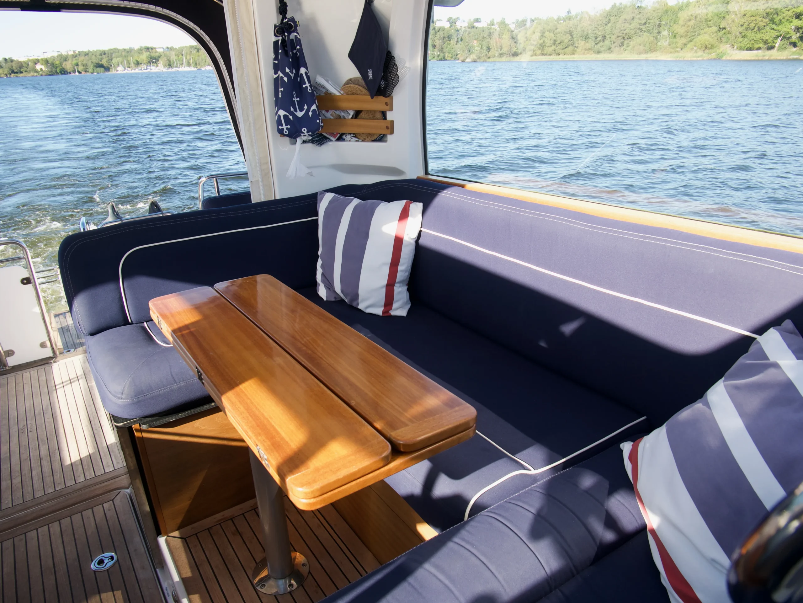 Boat image 5