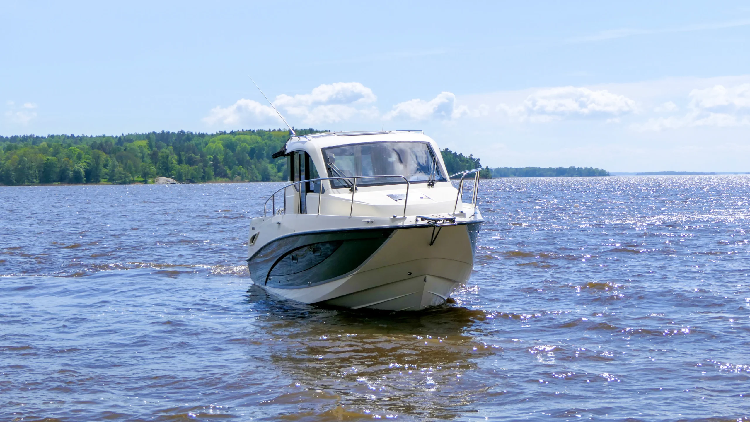 Boat image 3