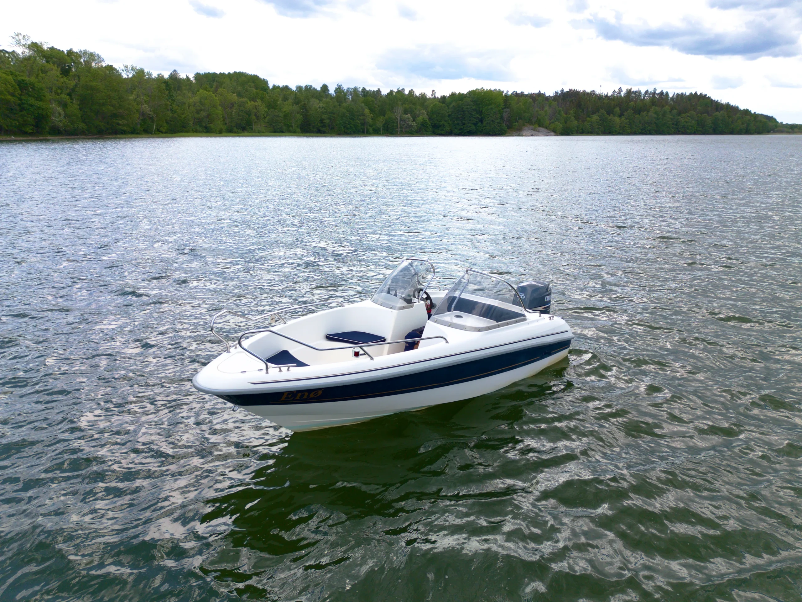 Boat image 3