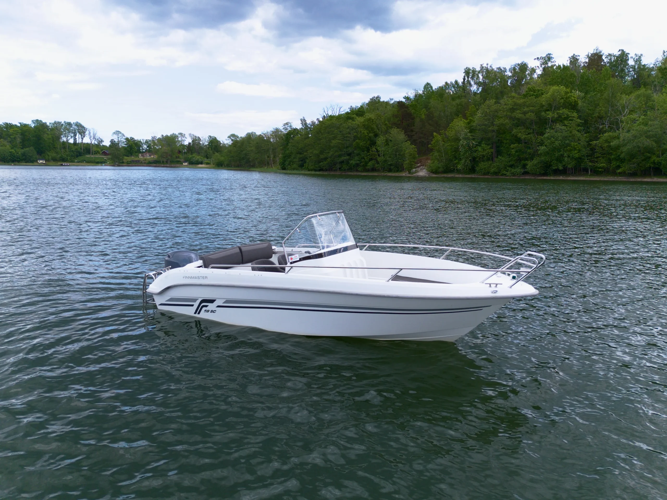 Main boat image