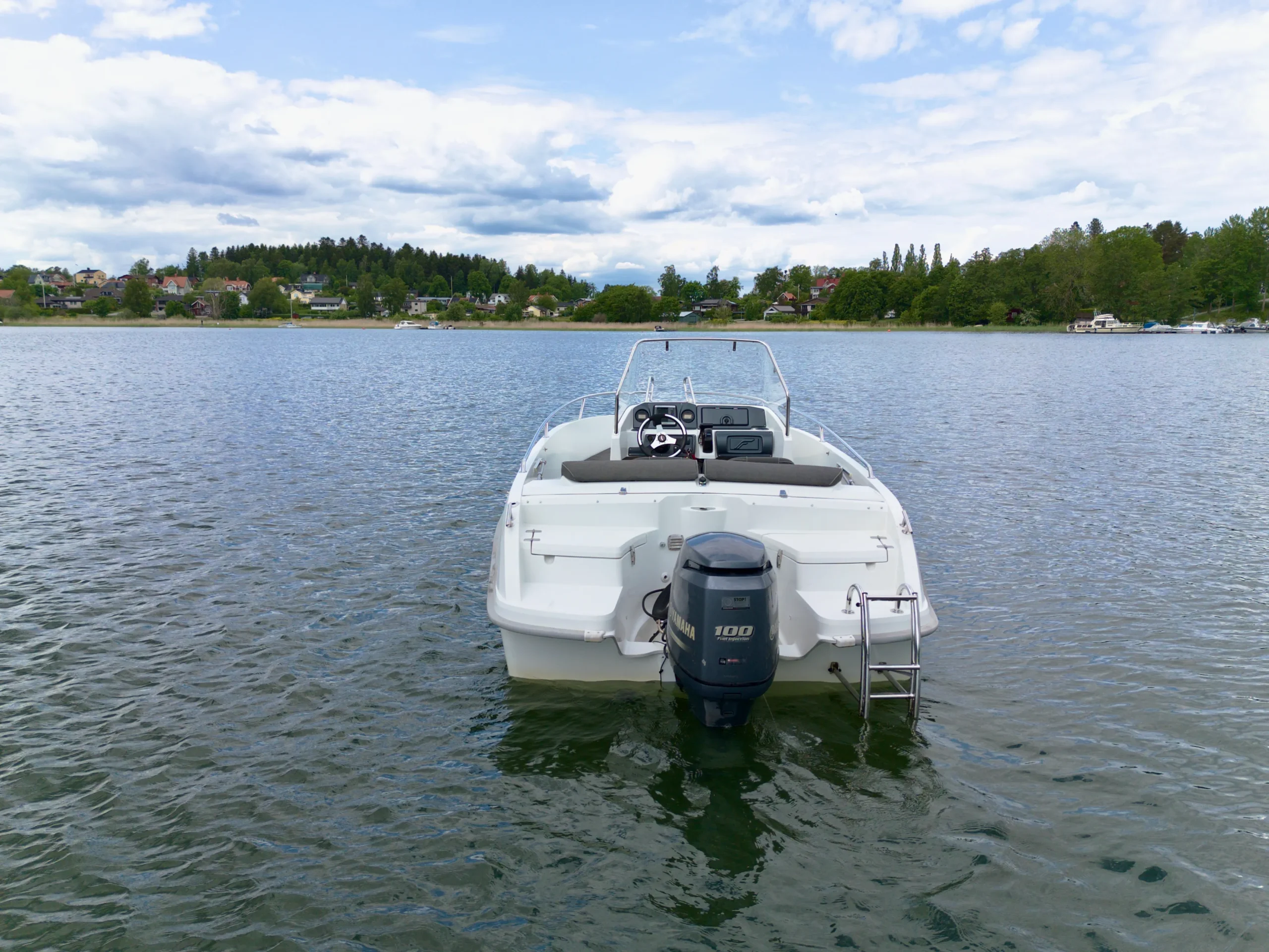 Boat image 4
