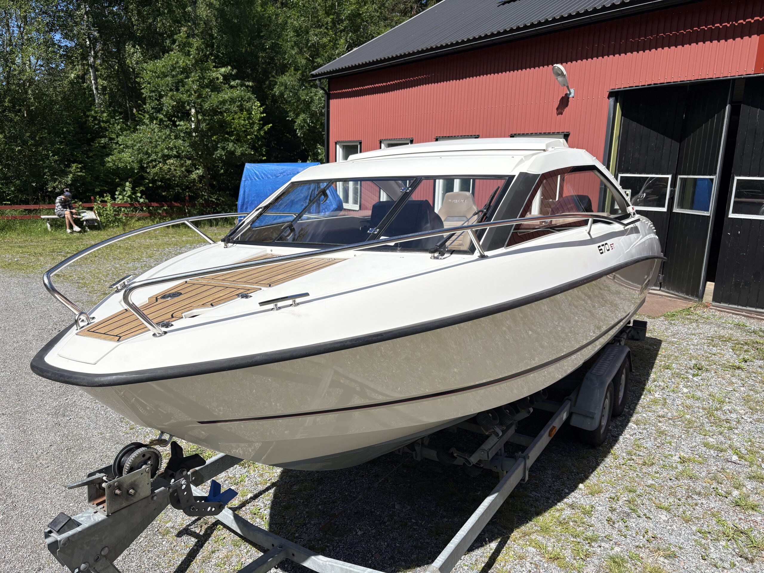 Boat image 5