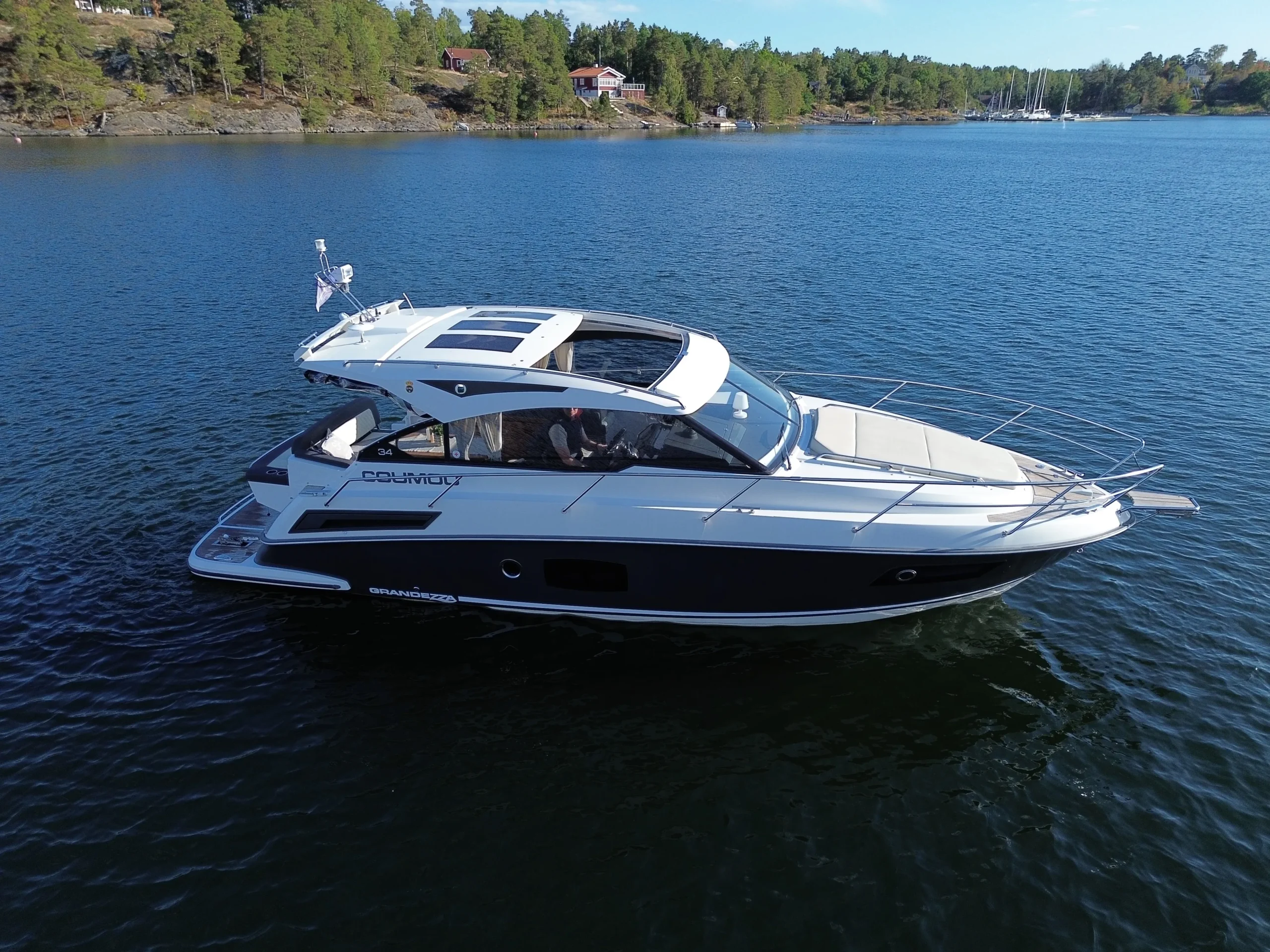 Boat image 4