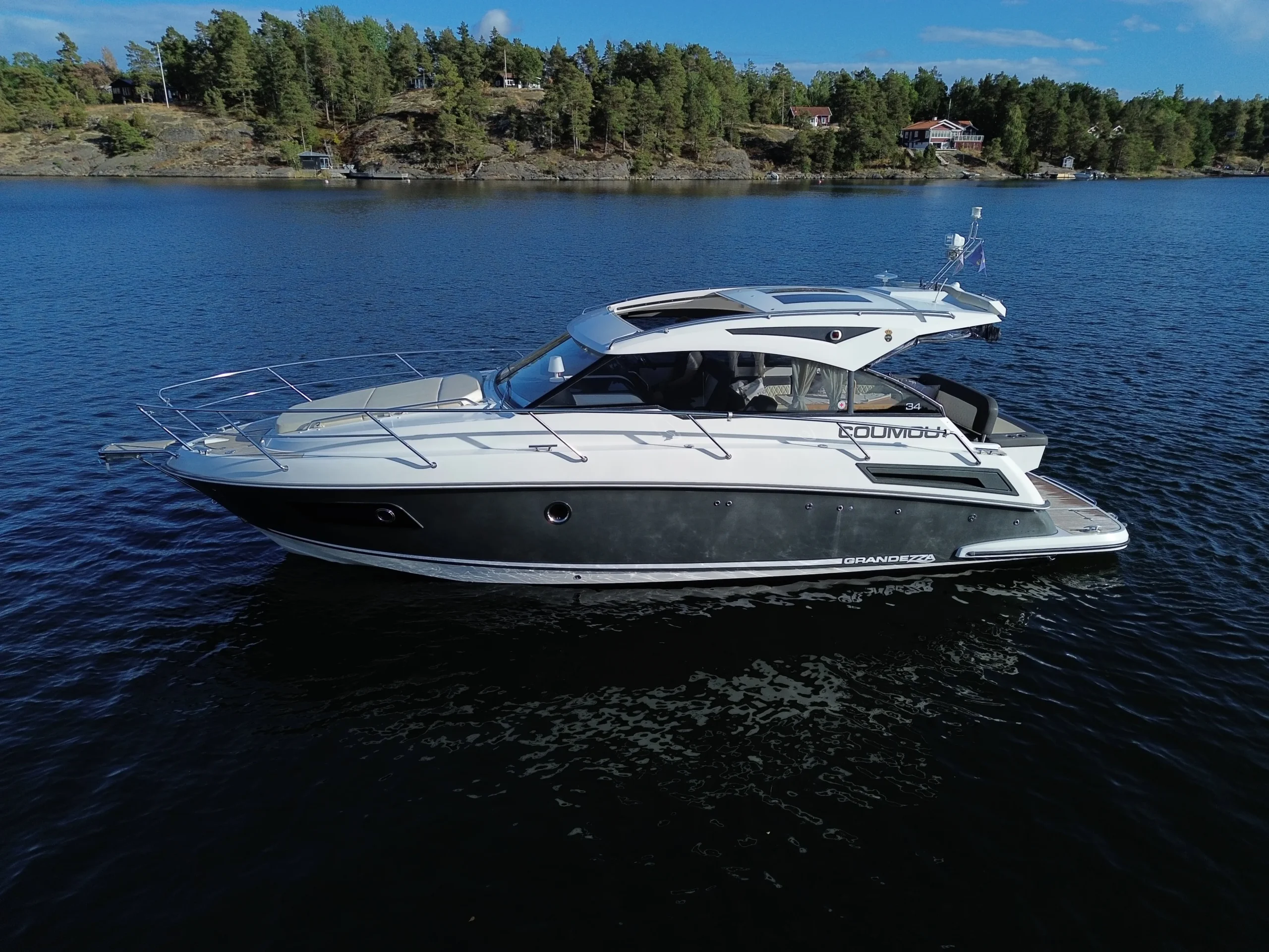 Boat image 5