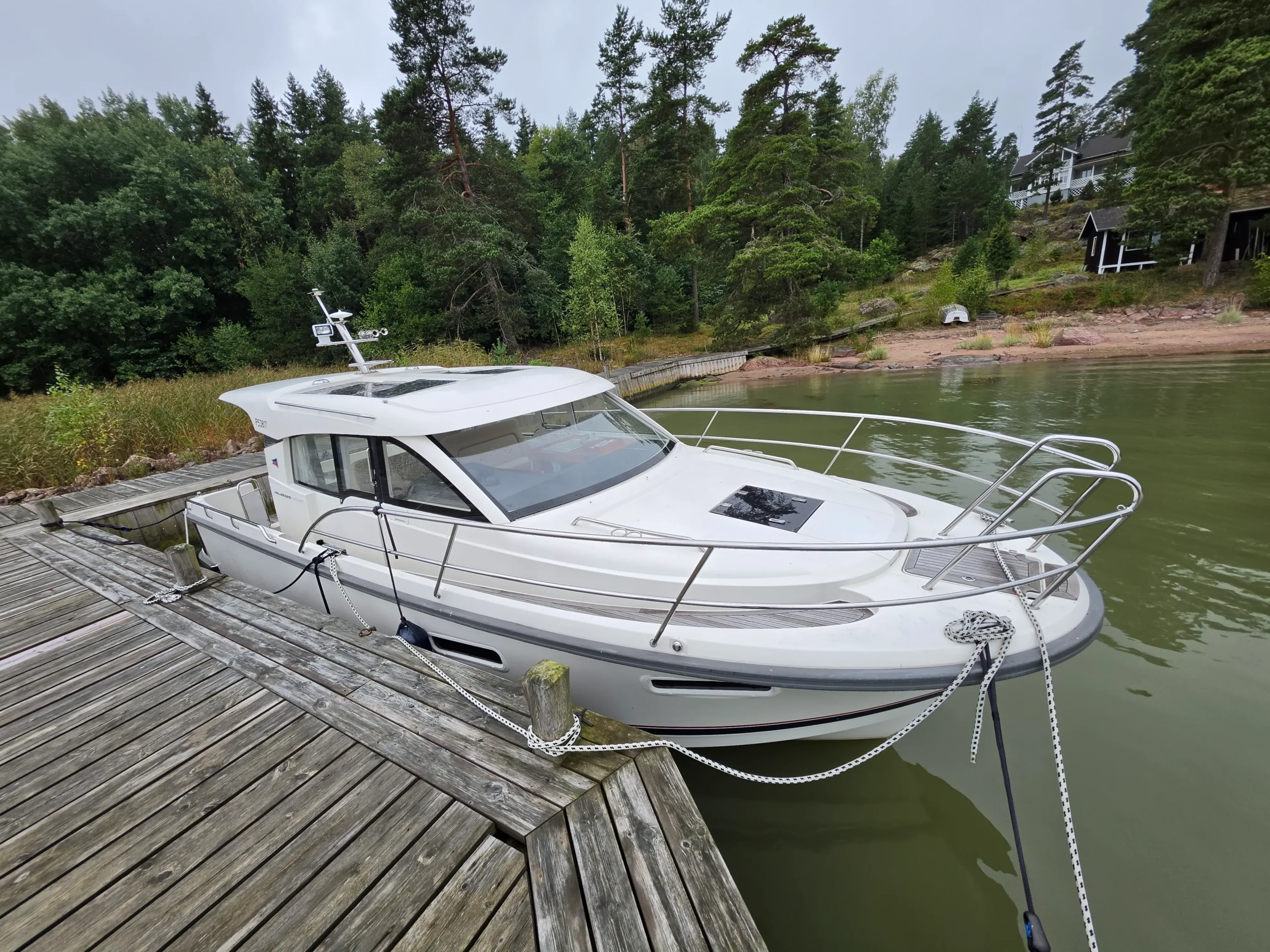 Main boat image