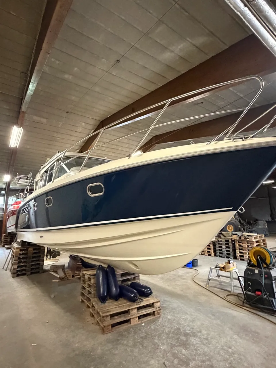 Main boat image