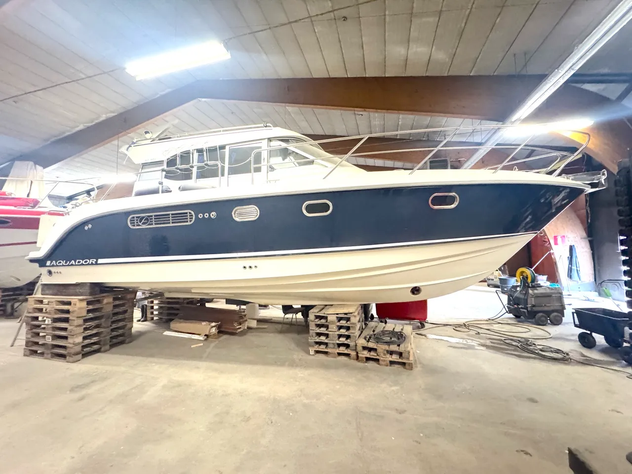 Boat image 3