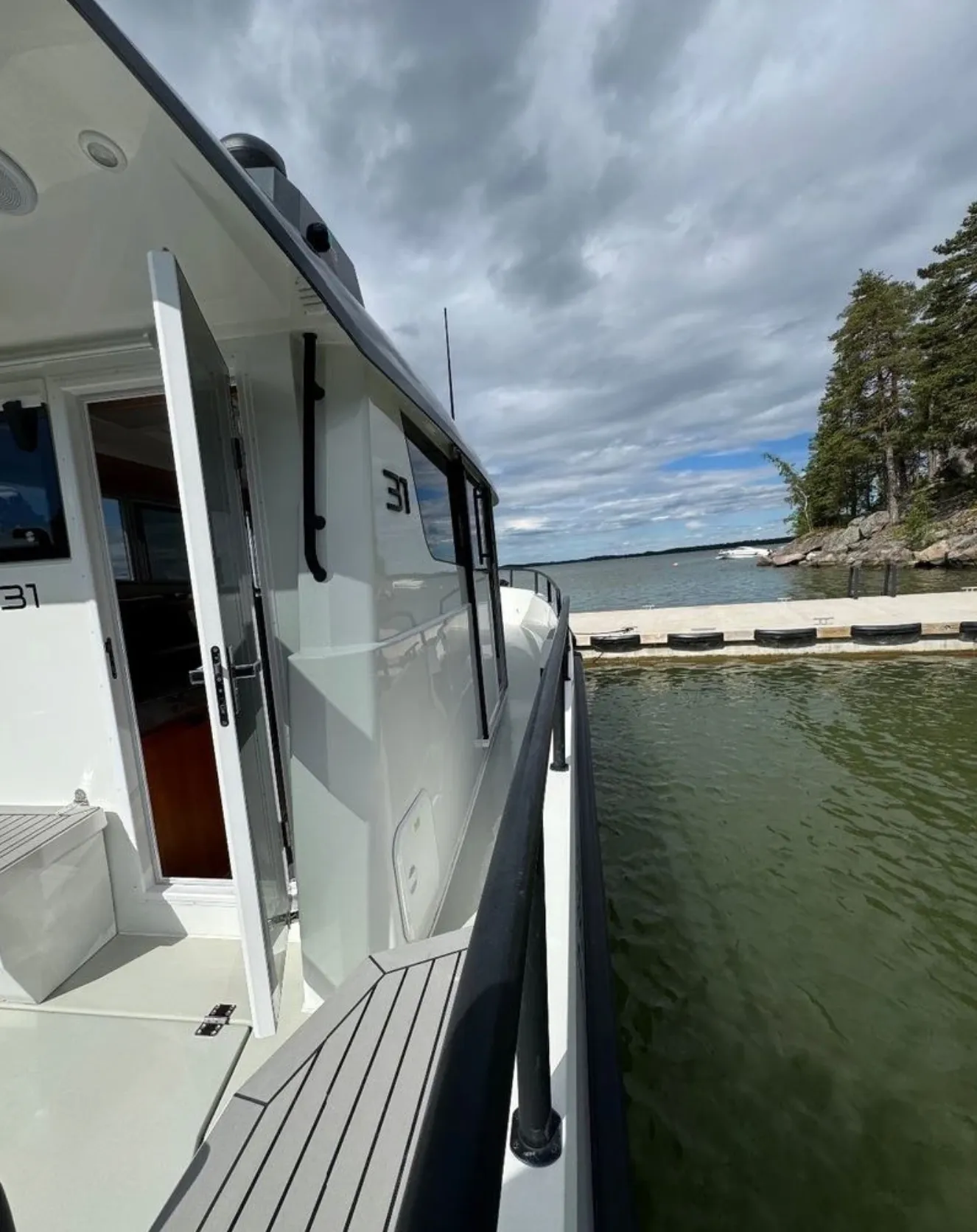 Boat image 4